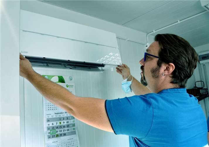 Wartung der Geräte gehört natürlich zu unserem Aufgabengebiet.