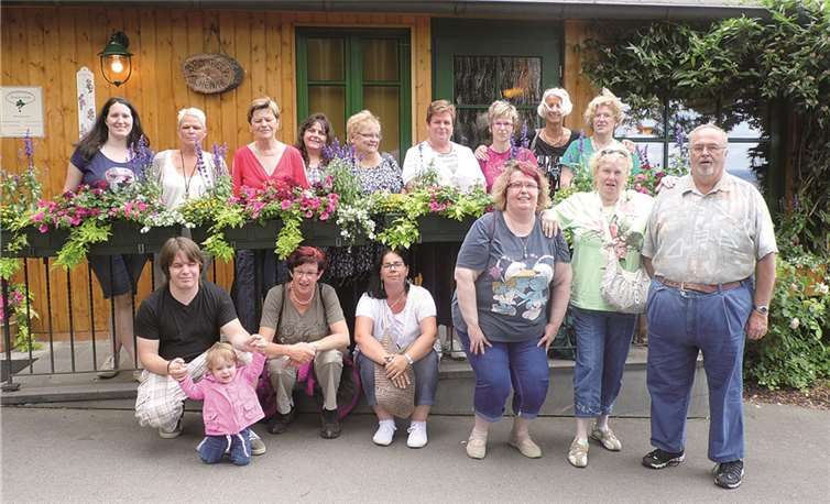 „Warum in die Ferne schweifen, wenn das Gute liegt so nah“, dachten sich Möhnen und Möhneriche vom Möhnenverein Oberbieber und erkundeten die nähere Umgebung.Privat