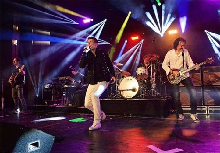 „We Rock Queen“ spielen in der Rheinhalle. Copyright: Gregor Eisenhuth