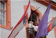 Närrischer Handstreich beim Rathaussturm in Erpel