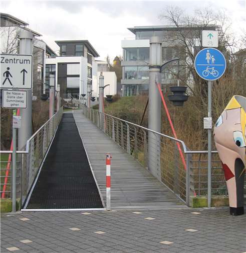 Wegen Bauarbeiten am Brückenbelag wird die Fußgängerbrücke im Aubachviertel am 6. und 7. Februar gesperrt. Stadt Montabaur