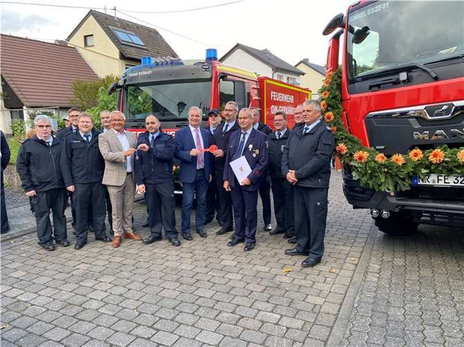 Wehrführer Frank Bender begrüßte die Ehrengäste.  Foto: WL a.D. H.-J. Fröhlich