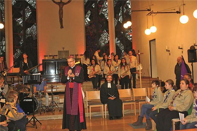 Weihbischof Jörg Michael Peters beim ökumenischen Gottesdienst.