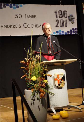 Weihbischof Jörg Michael Peters sprach über die Pfarreien der Zukunft. Foto: TT