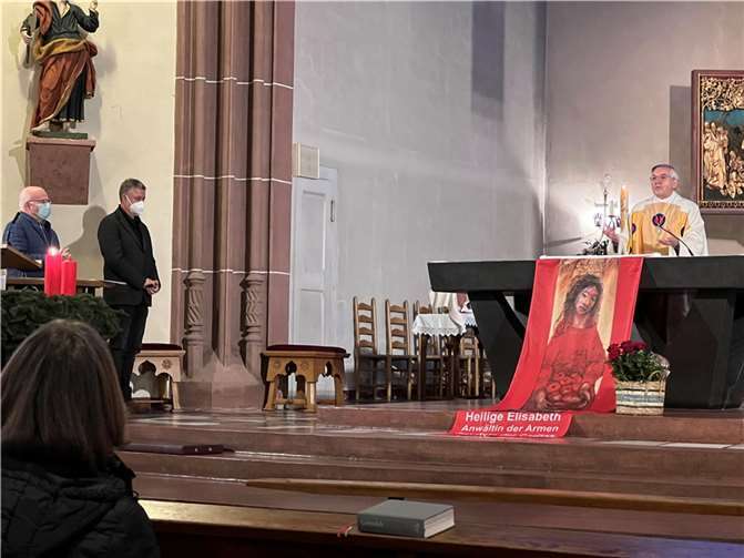 Weihbischof Prälat Franz-Josef Gebert während der Heiligen Messe.Quelle: Caritasverband Neuwied