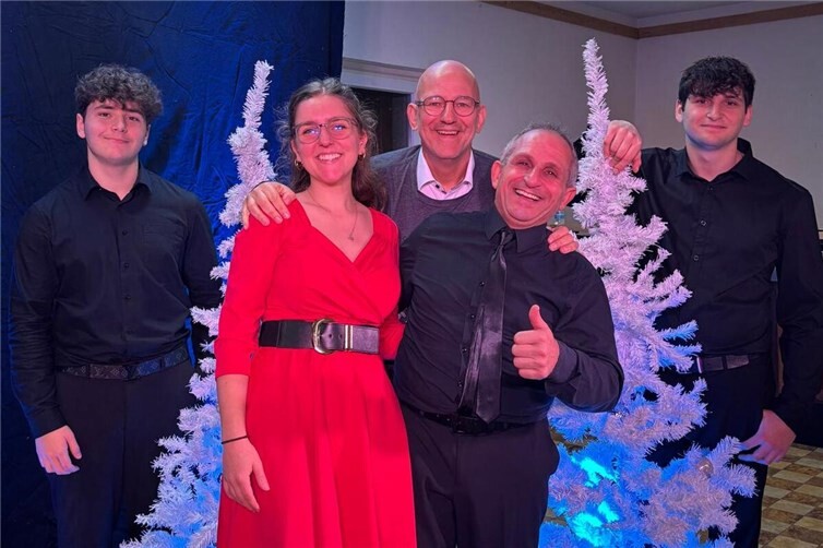 Weihnachtliche Lieder und Geschichten erwarten die Besucher.Foto: privat