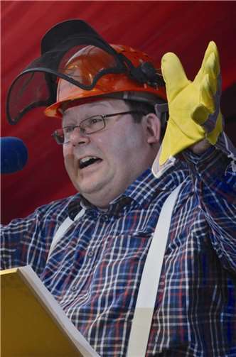 Weihnachtsbaumkäufer Manni Thönes berichtete über seine Erlebnisse in Kempenich.