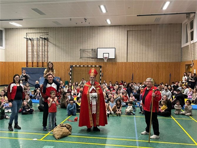 Weihnachtsfeier der Jüngsten beim Turnverein Bad Breisig.  Foto: privat