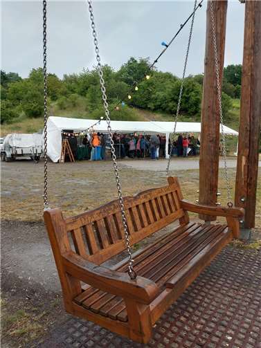 Themenwanderung, Weinparty und mehr Wein im Wingert Party.