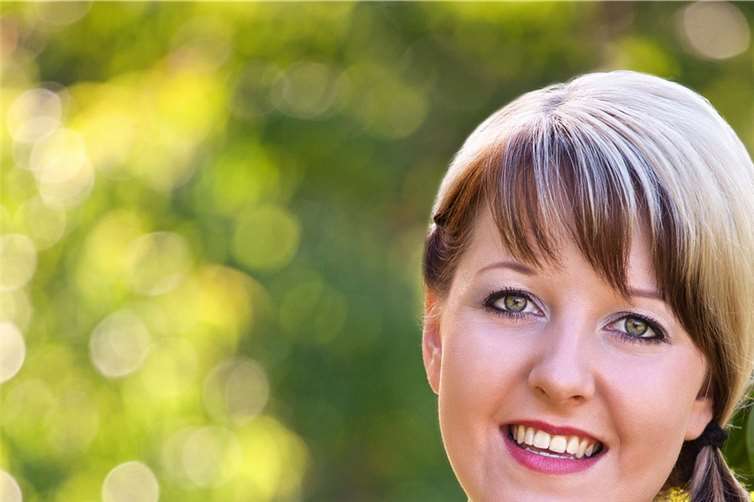 Weinbergpfirsich-Fee Annabell. privat