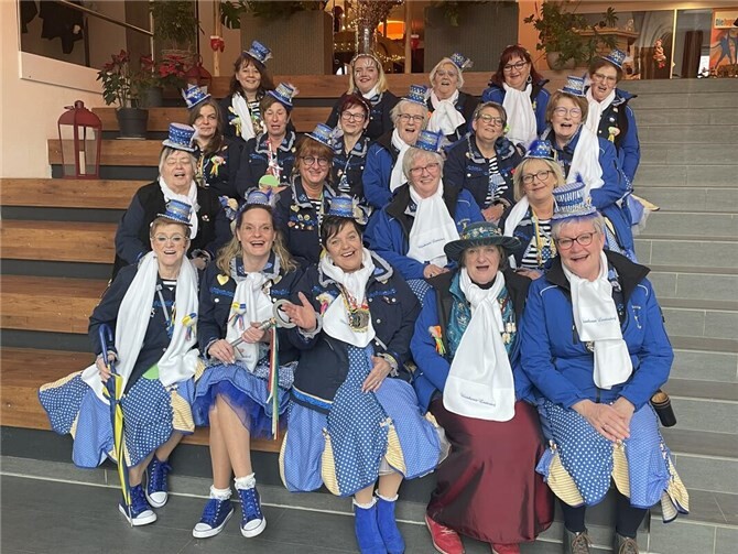 Weinhexen laden zur Möhnenparty am Schwerdonnerstag in Leutesdorf ein.  Foto: privat