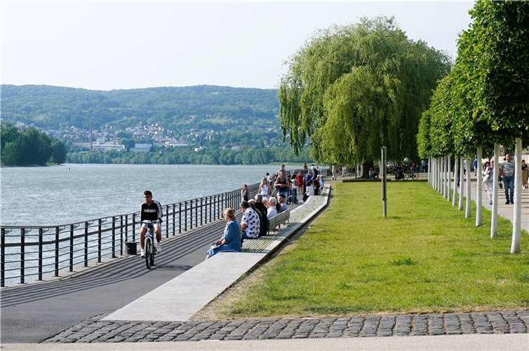 Weit und breit kein Steiger. Zum neuen Deichvorgelände wünschen sich die Neuwieder, dass zukünftig wieder Passagierschiffe anlegen können.  Fotos: FF