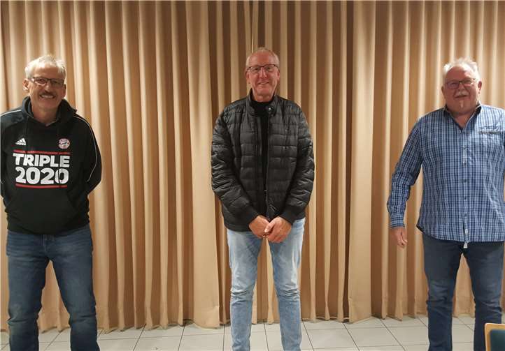 Weiter im Amt. Das geschäftsführende Trio der CDU Oedingen. Schatzmeister H. Berhausen, Vorsitzender und sein Stellvertreter O. Wulf & H.W. Jungbluth.Foto: privat