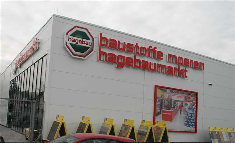 Weithin sichtbar ist die neue moderne Fassade.