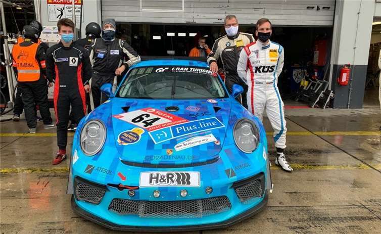 Weniger erfolgreich lief es für den PLUSLINE-Porsche 991 GT3 Cup in der Klasse SP7. Hier waren Bernd Kleeschulte, der Bommel, Phil Hill und Hendrik Still die Akteure.Fotos: rent2Drive-FAMILIA-ra-cing