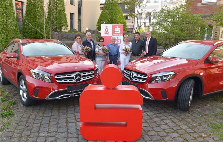 Wenn aus PS-Sparen echte PS unter der Haube werden- Mit PS-Losen ist es schon längst möglich (Foto entstand vor Corona). Foto: Hans-Jürgen Vollrath