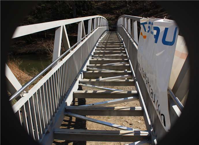 Wenn die Gittereinsätze erfolgt sind, ist der Wanderweg im NSG Langfigtal wieder durchgehend begehbar.