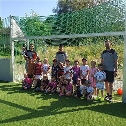 Wer Spaß an Sport, Bewerbung sowie Fußball hat und Teil einer tollen Gemeinschaft sein möchte, ist in der SG Ahrtal herzlich willkommen.  Foto:privat