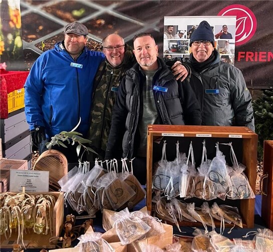 Wer ein handgefertigtes und individuelles Weihnachtsgeschenk sucht, wird beim Verkaufstand der St. Josefs-Werkstätten Plaidt bestimmt fündig. Foto: privat