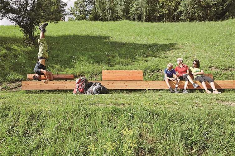 Wer in seiner Freizeit wandert, möchte den Blick auf die Landschaft genießen. privat