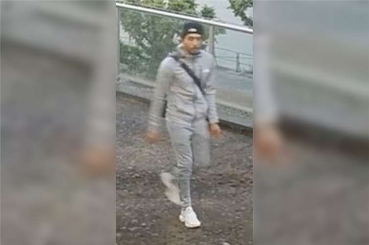 Wer kann Angaben zur Identität des unbekannten Tatverdächtigen machen?  Foto: Polizei Bonn