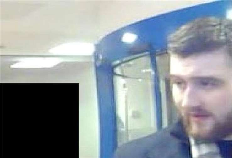 Wer kennt den abgebildeten Tatverdächtigen?Fotos: Polizei Bonn