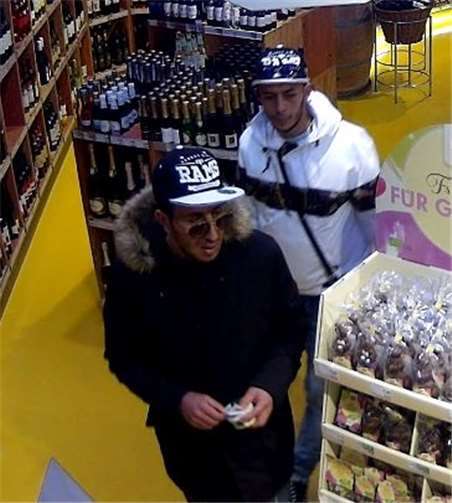 Wer kennt diese Männer? Fotos: Polizei Bonn