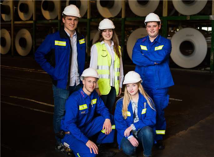 Wer neugierig ist, kann sich bei AUBI-plus über die Ausbildungsmöglichkeiten bei Aleris in Koblenz informieren – oder sich gleich online im Karriereportal unter www.germanycareers-aleris.icims.com oder per E-Mail (personalabteilung.koblenz@aleris.com) bewerben.Kai Myller