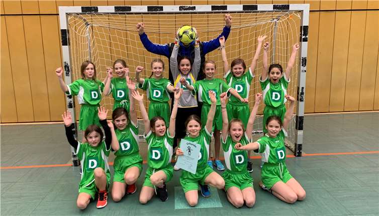 Wer verbirgt sich hinter dem Ball?