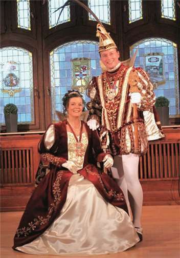 Wer wir der Nachfolger von Jörg I. und Judith I. in der kommenden Session? privat