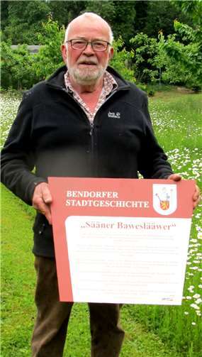 Geschichte des Baweslääwer-Brunnens Werner Dietz kümmerte sich darum, dass eine Infotafel am Baweslääwer-Brunnen angebracht wird. privat
