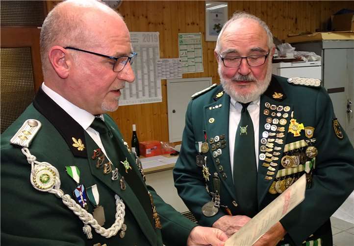 Werner Gail wurde für 60 Jahre Mitgliedschaft geehrt. Horst Kray