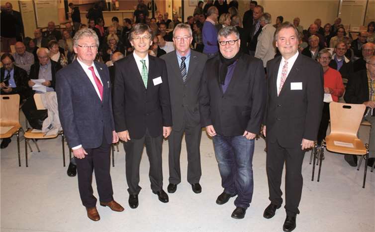 Werner Grüber, Hans-Günter Fischer, Michael Mahlert und Karsten Fehr umgaben ihren LEADER-Kollegen Werner Klöckner. DL