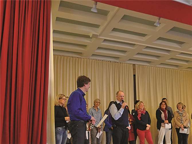 Werner Knieps wurde im Rahmen einer Abschiedsfeier in den Ruhestand entlassen. Privat