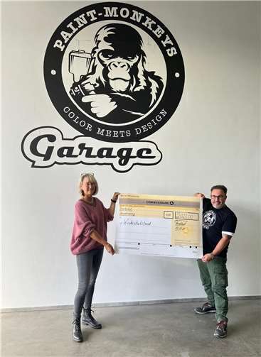 Werner Koopmann Geschäftsführer Paintmonkeysgarage und Koordinatorin Kinder-Jugend- und Elterntelefon im DKSB Neuwied Gaby Uhr.Foto: privat