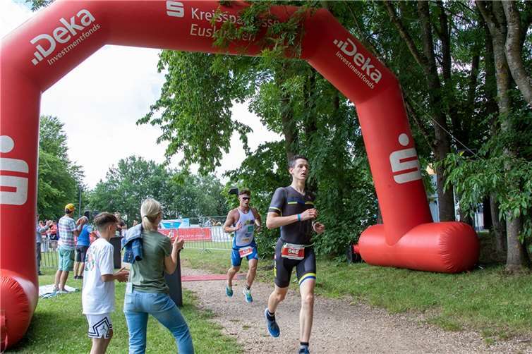 Wie beim „Eifel Hero“ wird das Gelände am Freilinger See Teil des Laufevents „Ahrsteig ero“. Foto: Tameer Gunnar Eden/Eifeler Presse Agentur/epa