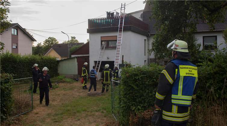 Wie es zu dem Feuer kam, ist unklar. Feuerwehr VG Dierdorf