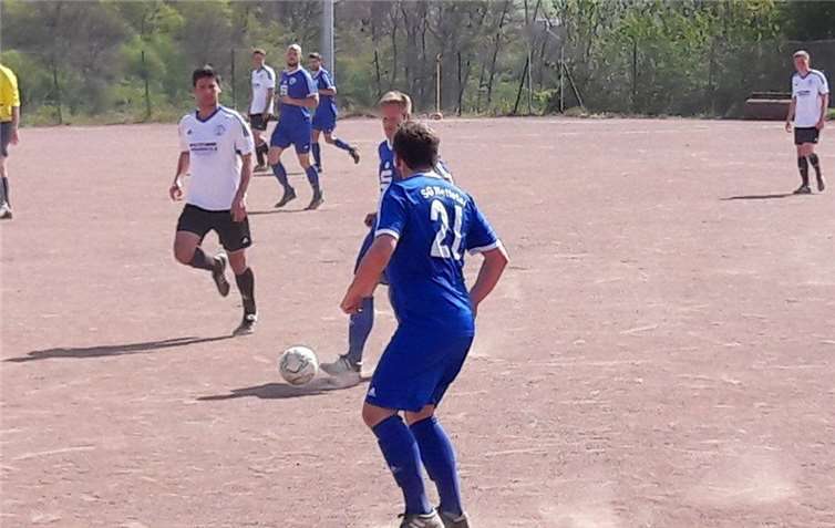 Wie hier im Heimspiel gegen den SC Saffig zog die SG Nettetal I auch in Ettringen um Haaresbreite den Kürzeren. privat