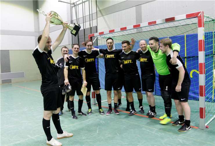 Wie im vergangenen Jahr konnten die Kombinierten aus Adenau, Leimbach und Reifferscheid über den Turniersieg jubeln.