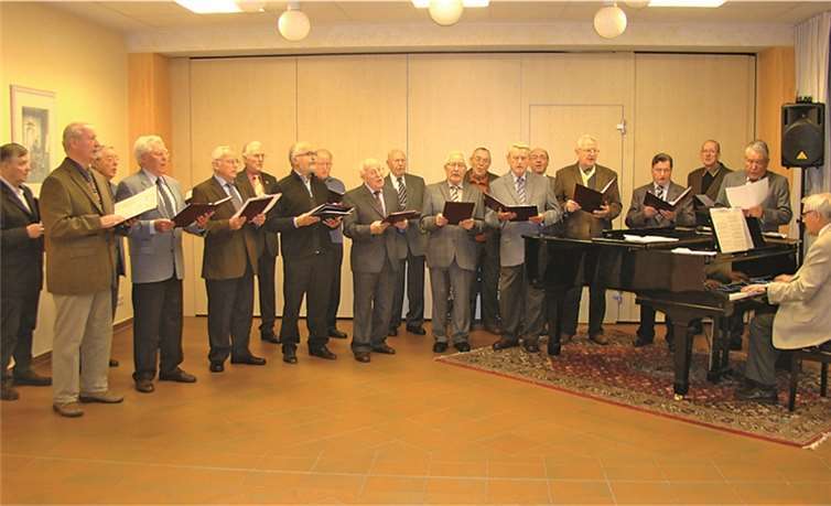 Wie in den vergangenen Jahren trafen sich die Sänger des MGV Liedertafel zu einem vorweihnachtlichen Konzert im Seniorenzentrum St. Josef Bad Breisig.privat