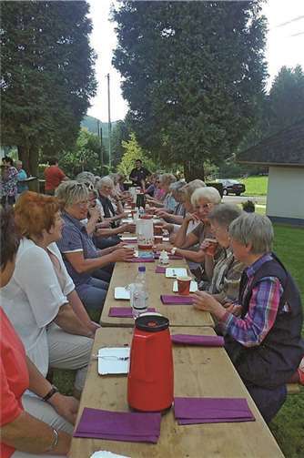 Wie in jedem Jahr gab es auch Kaffee und Kuchen. privat