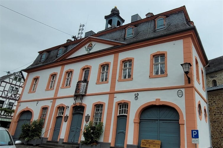 Wie in vielen Rheinlandpfälzischen Gemeinden, steht auch der Erpeler Ortsgemeinderat vor großen finanziellen Herausforderungen.