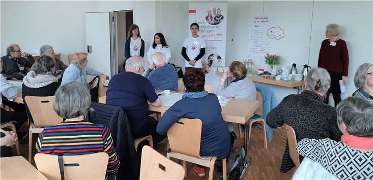 Wie kann eine neue, gut funktionierende Nachbarschaft entstehen? - mit der Frage setzt sich die Ideenwerkstatt auseinander. Foto: Caritas