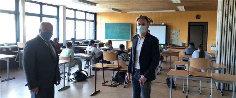 Wie können die Hygienevorschriften im Schulalltag umgesetzt werden? Marc Ruland machte sich vor Ort ein Bild. Foto: privat