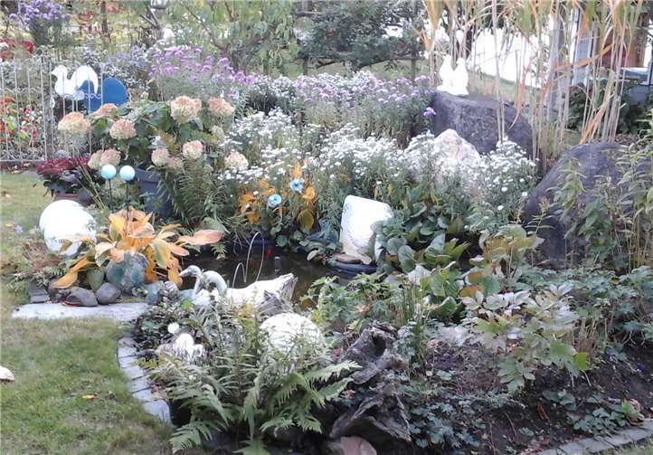 Wie man seinen Garten vielfältig und naturnah gestalten kann, wird Marcel Weidenfeller vom NABU Hundsangen mit einem außergewöhnlichen Vortrag über sein Baugrundstück vorstellen. Foto: Marcel Weidenfeller