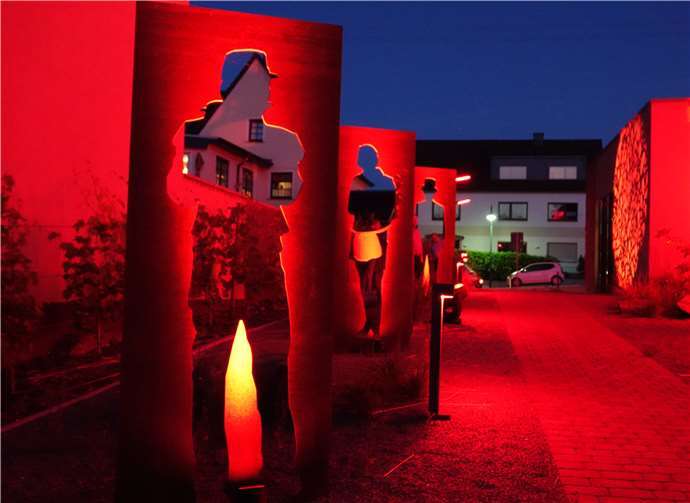 Wie vor Jahresfrist leuchtet es in Lantershofen wieder rot.Foto: Weber