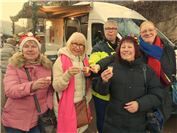 Wie wäre es mit einem leckeren Eierlikörchen? Diese Clique aus Cochem ließ es si...