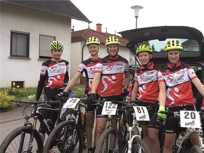 Wieder einmal erfolgreich auf den Mountainbikes unterwegs gewesen.privat