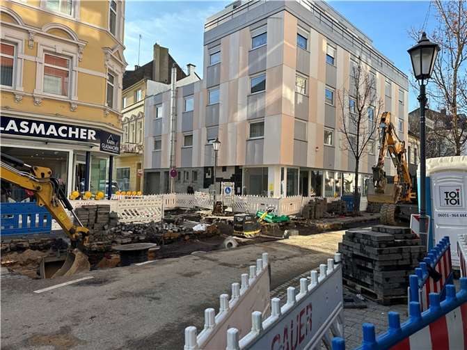 Wiederaufbaumaßnahmen in Bad Neuenahr. Foto: ROB