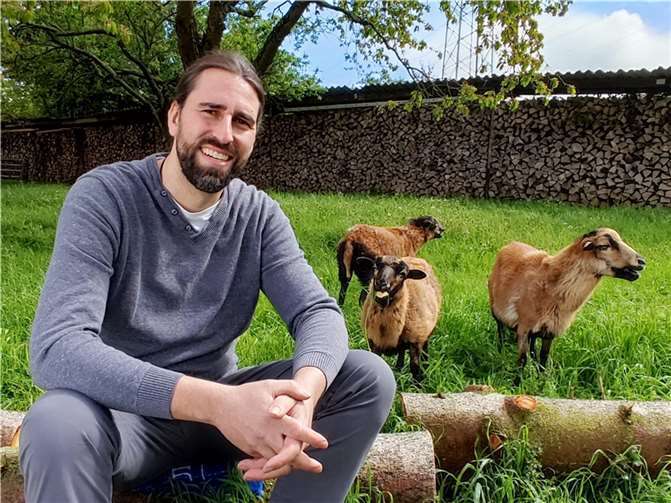 Wildtierbauer Michael (46) aus Rheinland-Pfalz.  Foto: RTL